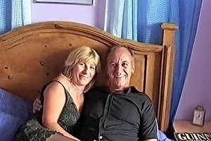 Amateur Mature Couple Fucking On The Bed Porn Eb Xhamster